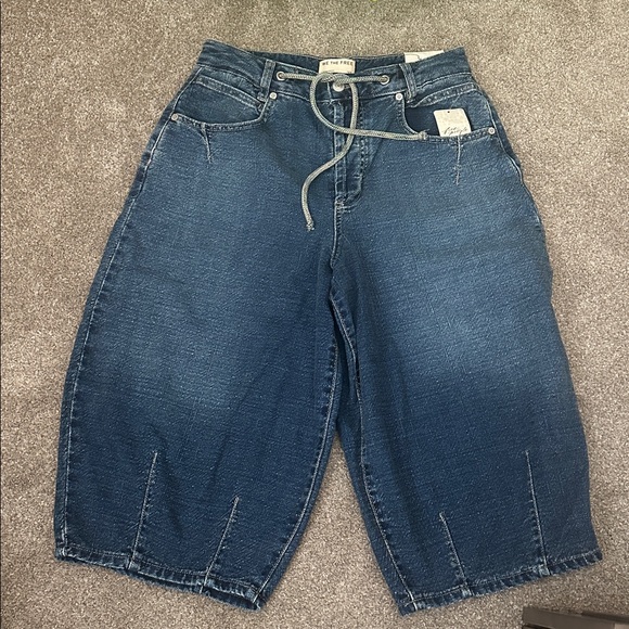 NWT We the Free Amanda cropped barrel pants - Picture 5 of 9